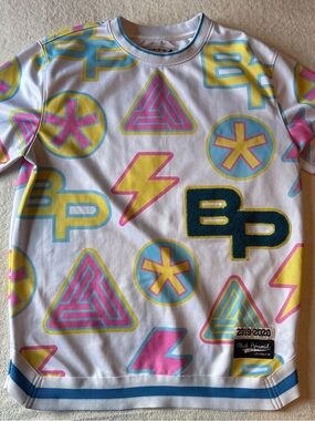 Black Pyramid White Graphic Crewneck Jersey- Multicolor Print. Sz Large